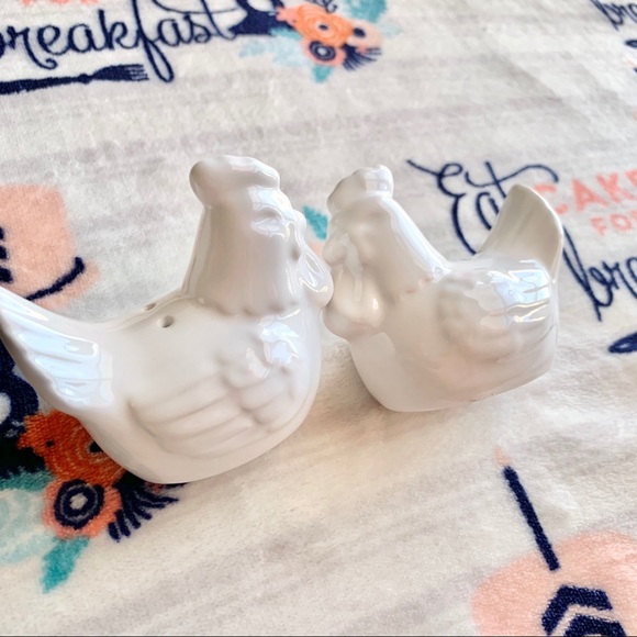 🐓 Rooster Country Ceramic Salt & Pepper Shakers - Picture 6 of 9